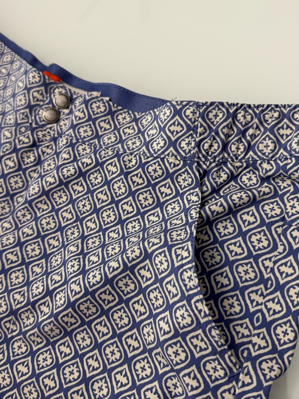 Women's Patterned Shorts - Picture 4 of 12